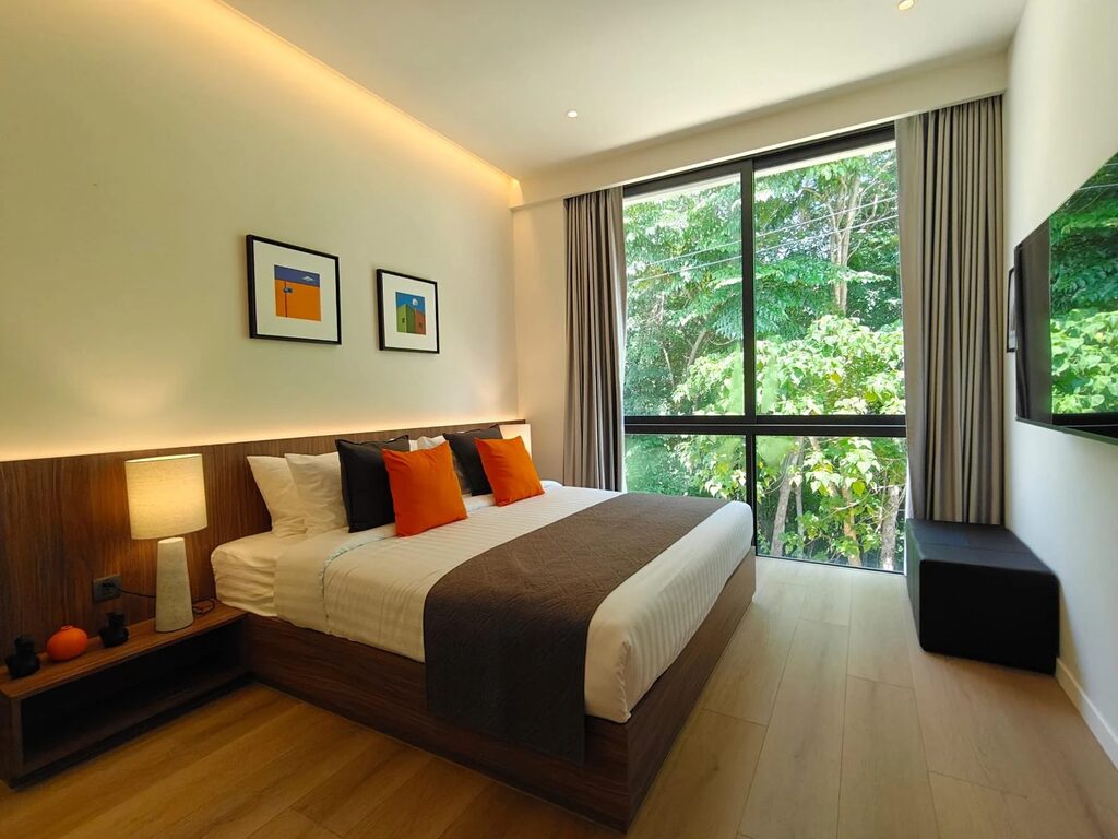 Aileen Villas Layan, 8