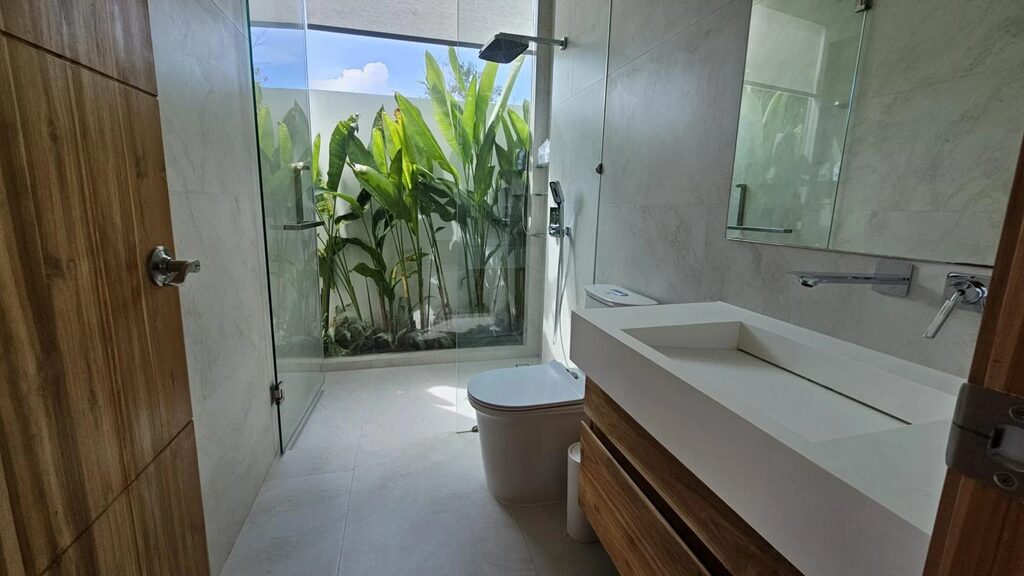 Asherah Villa, 5