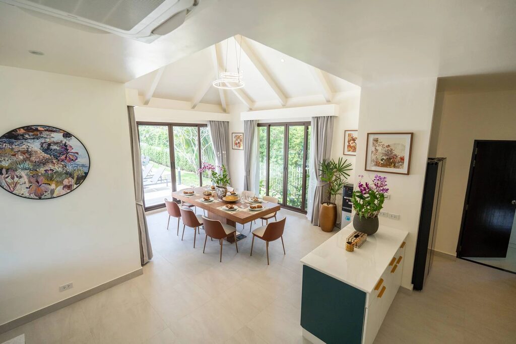 Laguna Homes 57/12, 4