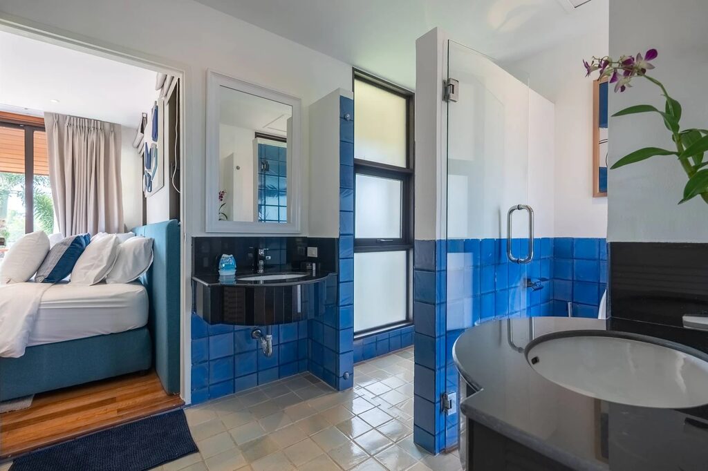 Laguna Homes 57/19, 7