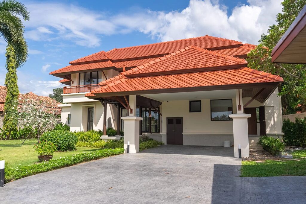 Laguna Homes 57/19, 12
