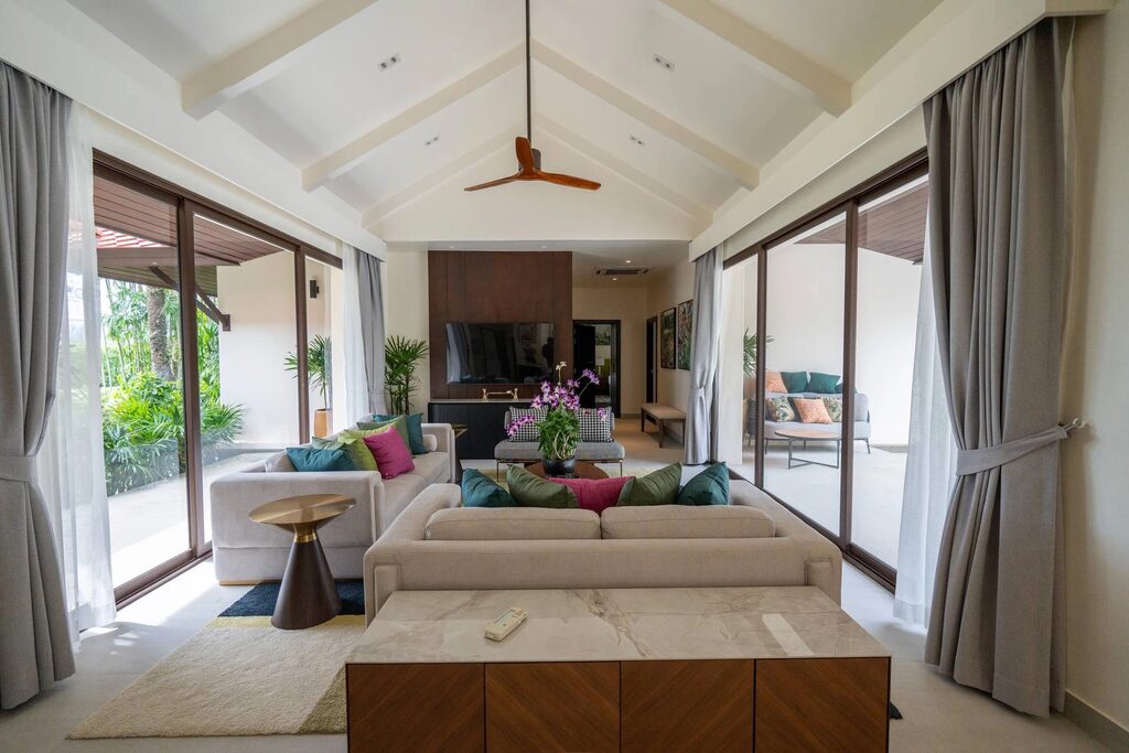 Laguna Homes 57/20, 4