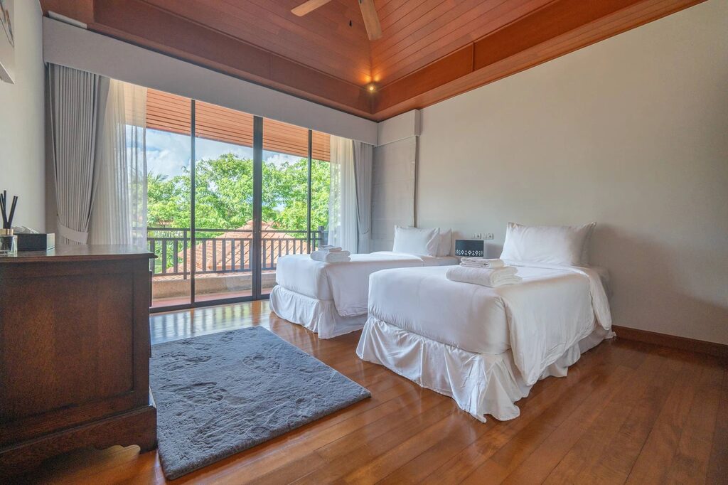Laguna Village 116/2, 4