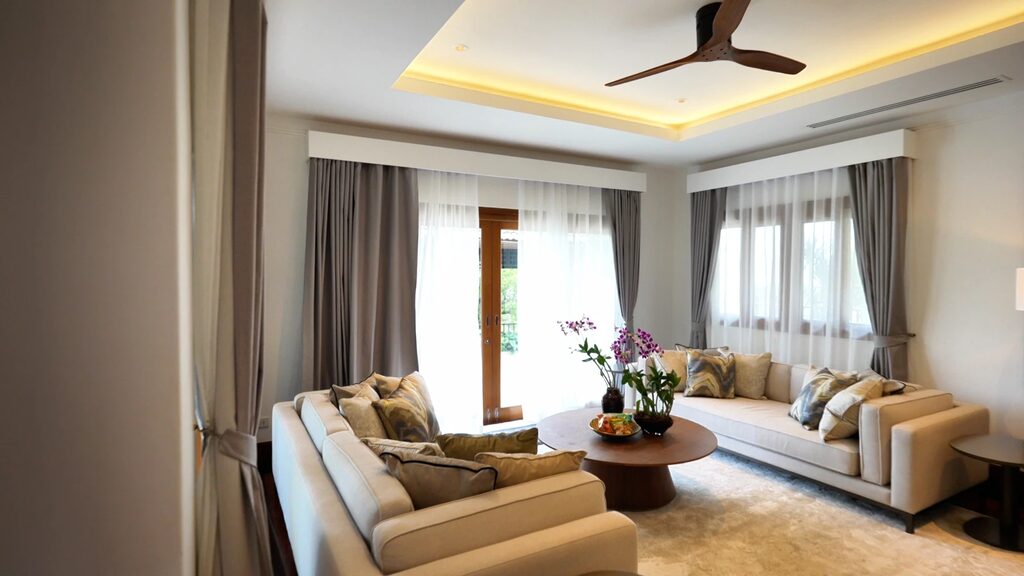 Lakewood Villa 1, 2
