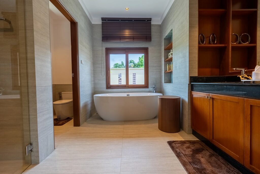 Lakewood Villa 1, 14