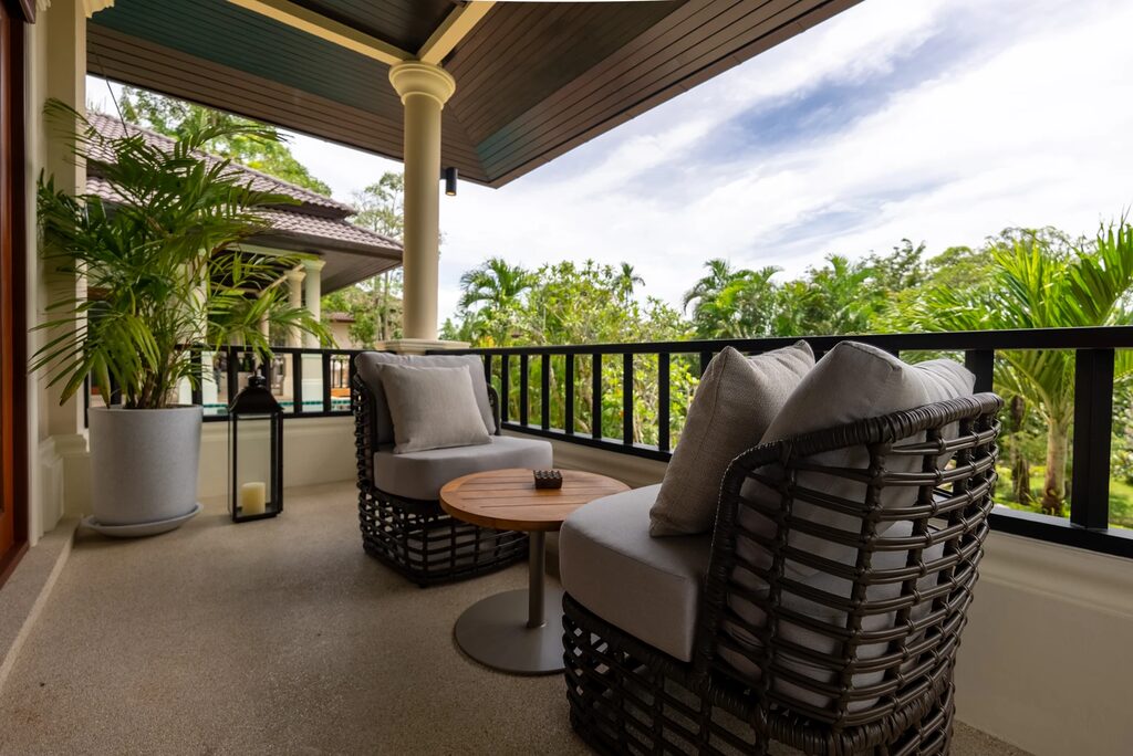 Lakewood Villa 10, 16