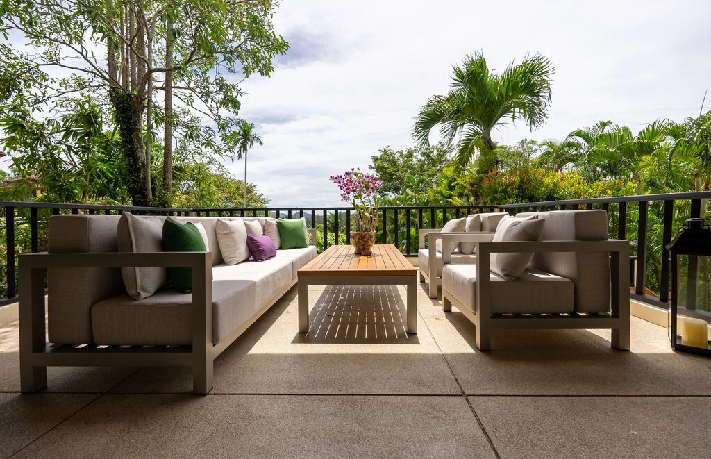 Lakewood Villa 10, 17