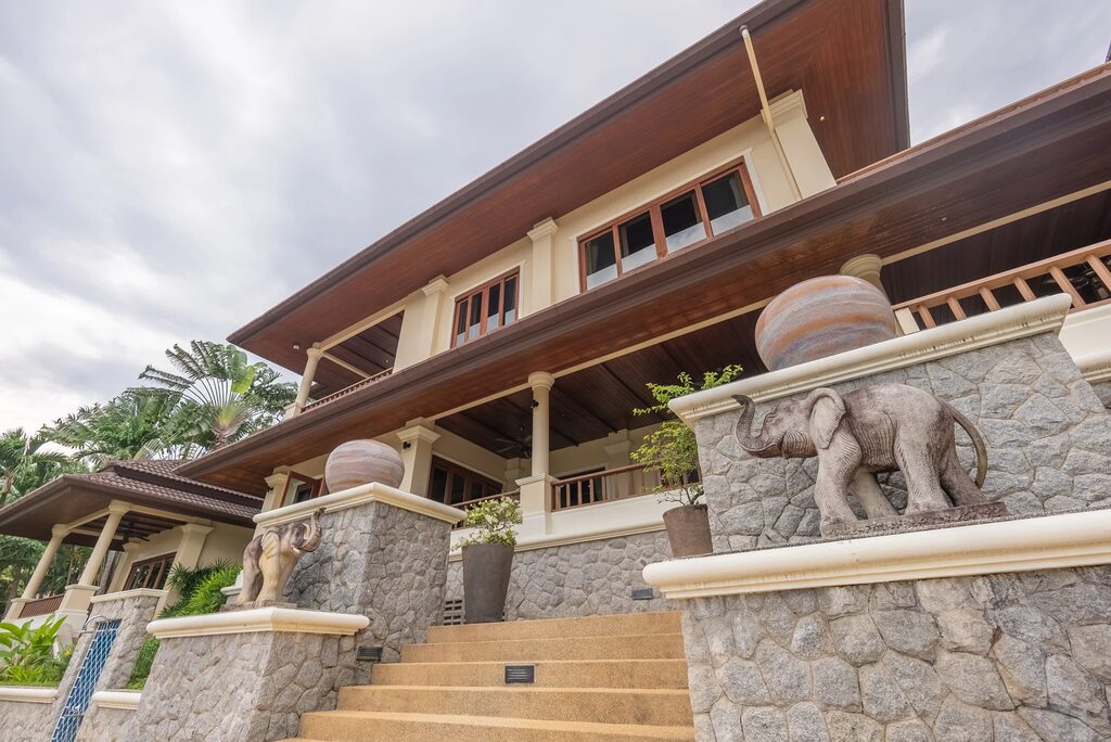 Lakewood Villa 5, 13